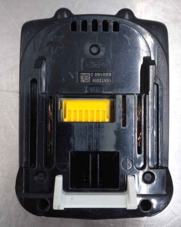 中古品 Makita マキタ 14.4V3.0AhLi-ionバッテリー BL1430囗T巛