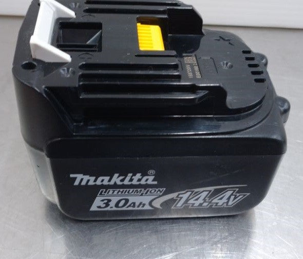 中古品 Makita マキタ 14.4V3.0AhLi-ionバッテリー BL1430囗T巛