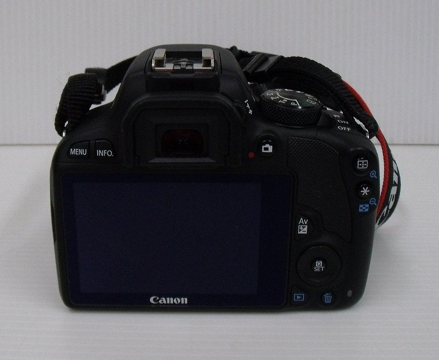 Canon 万画素 デジタル一眼レフ EOS Kiss X7 ダブルズームキット