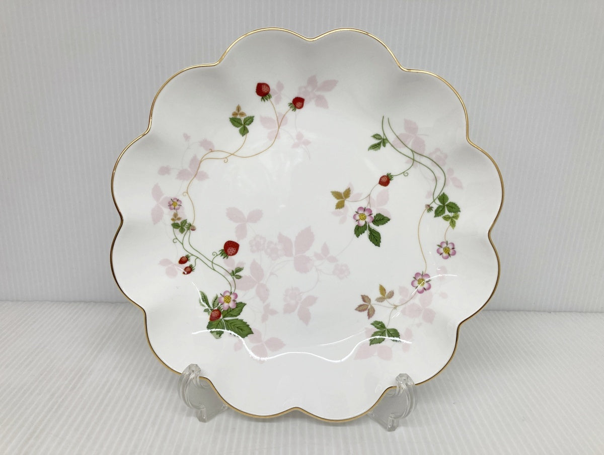 WEDGWOOD ワイルドストロベリー ペタルトレイ 24cm