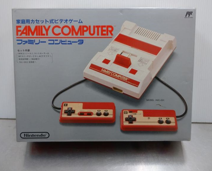 未使用品 任天堂 ファミリーコンピュータ ファミコン 初代 HVC-001 1983年製囗T巛