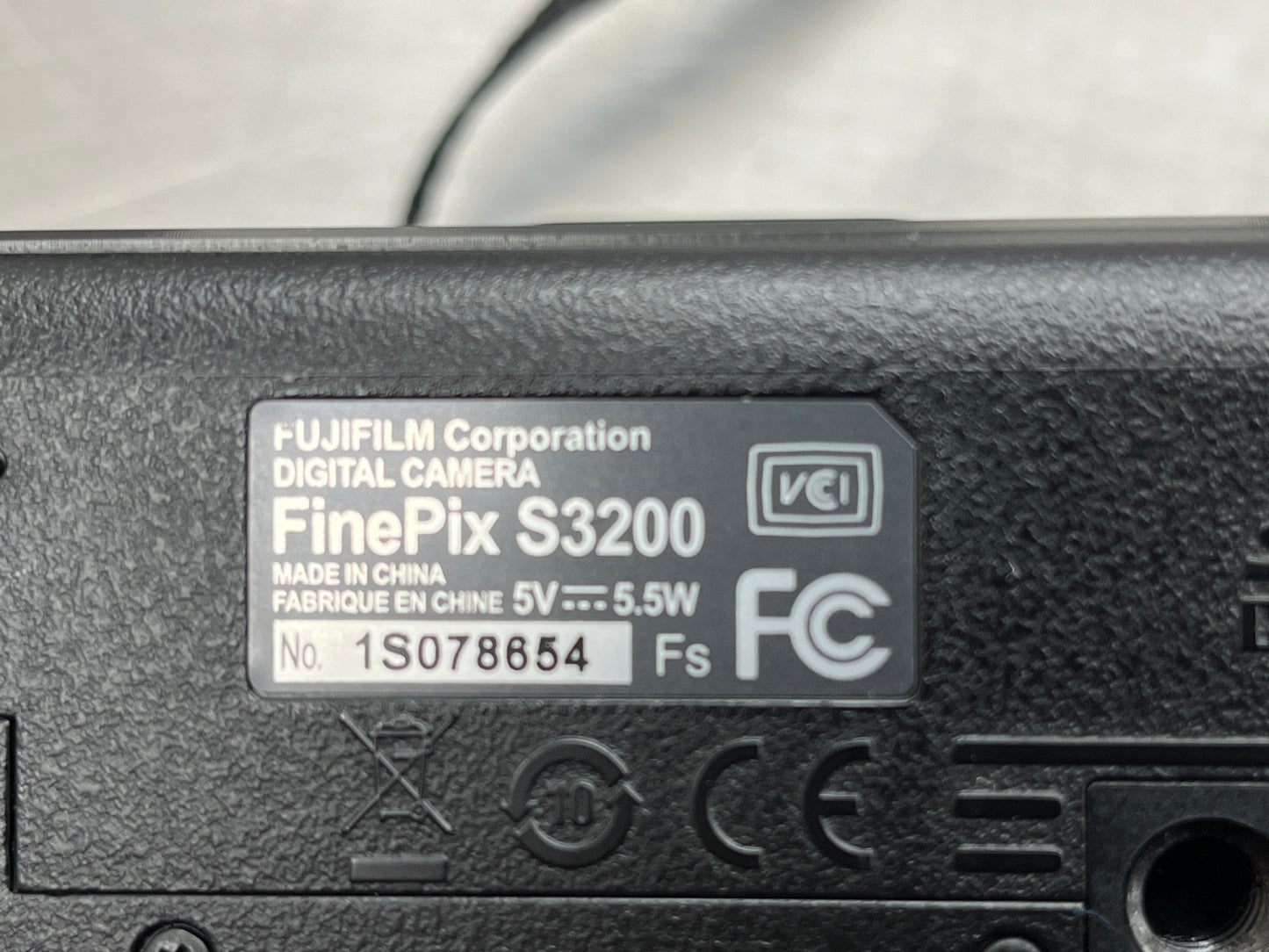 送料無料 FUJIFILM 富士フイルム FinePix S3200 デジタルカメラ 囗K巛